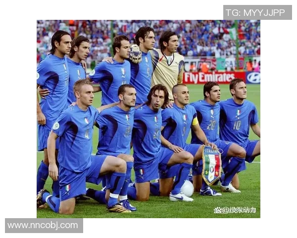 足球历史百大球星全景回顾与传奇故事揭秘