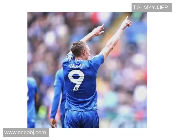 足球巨星戴维巴顿传奇人生与绿茵场上的辉煌岁月