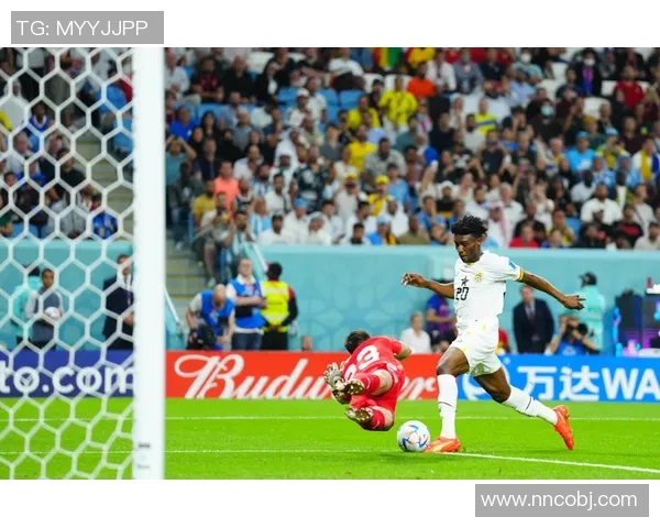 足球球星卡包实体店铺是否存在以及如何购买球星卡的详细解析